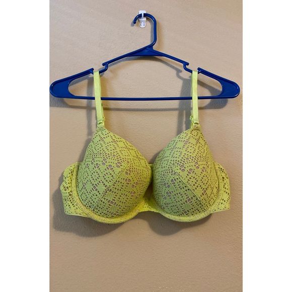 Victoria's Secret Lime Green bra - Picture 1 of 2
